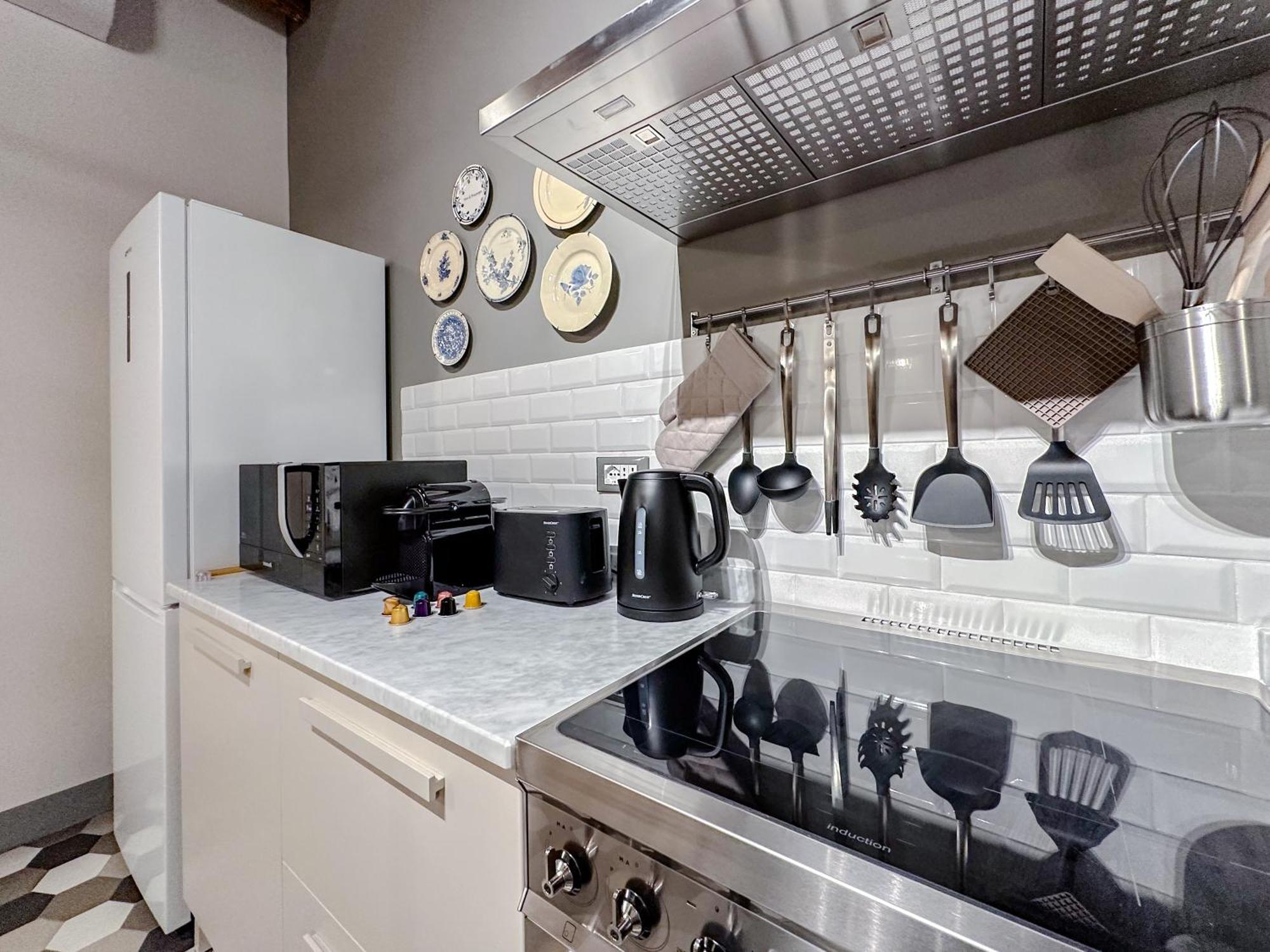 Free Parking - Modena Prestige, La Porta Sul Centro Apartment Екстериор снимка