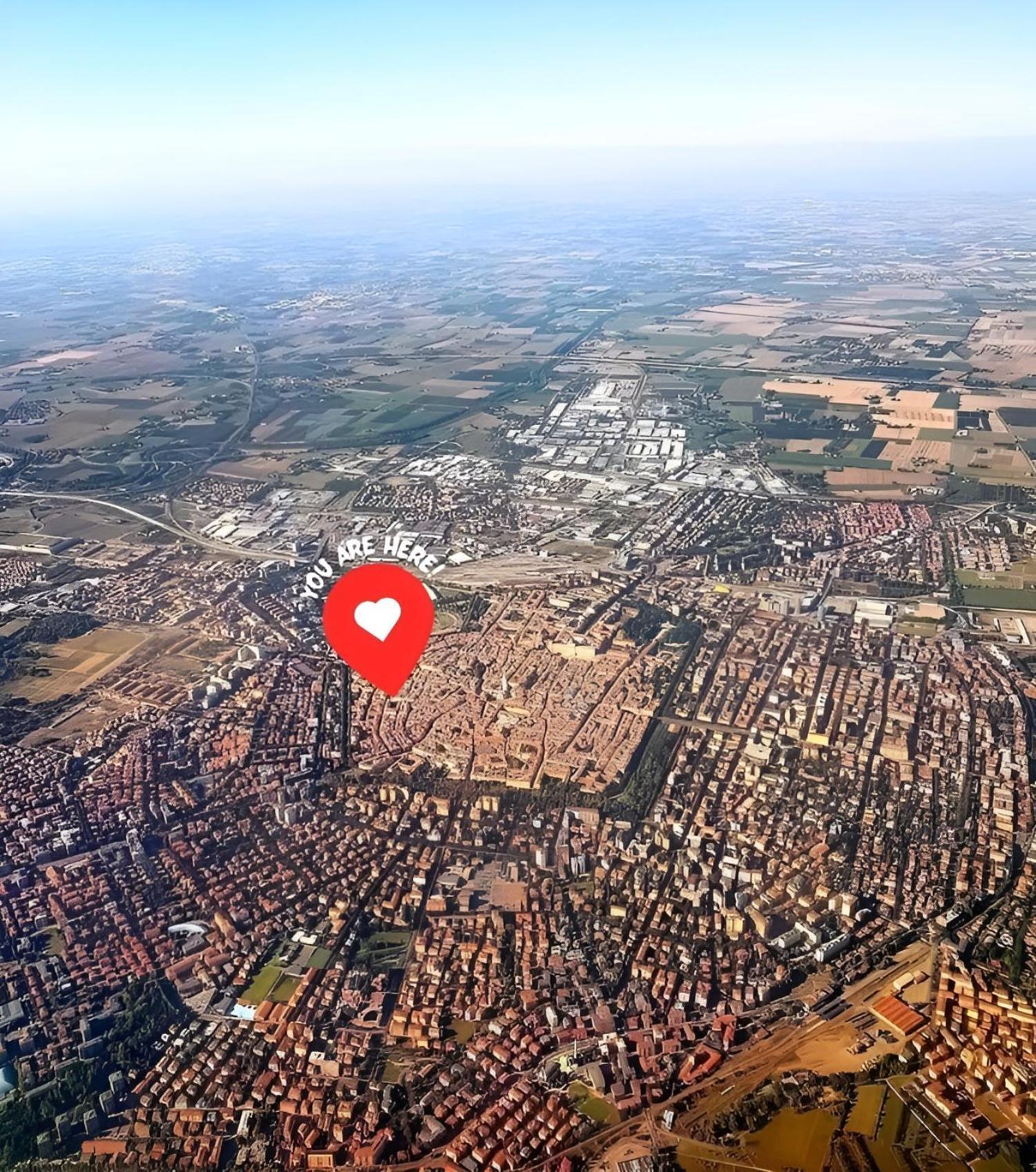 Free Parking - Modena Prestige, La Porta Sul Centro Apartment Екстериор снимка